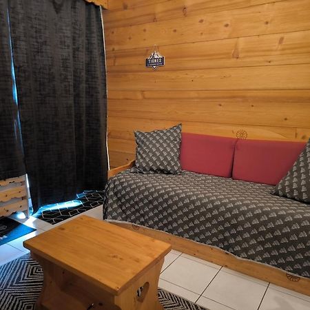 蒂涅Duplex A La Moutiere公寓 外观 照片